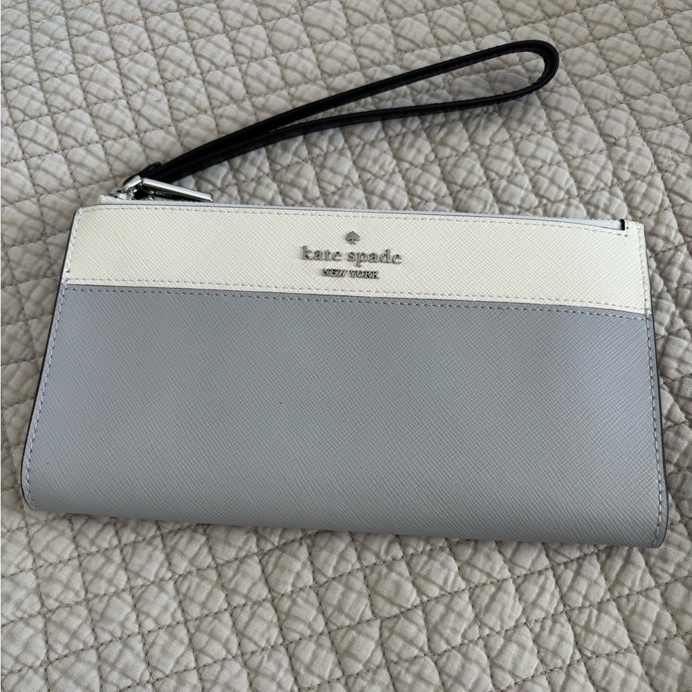 Kate Spade NY Madison Double Zip Wristlet Wallet Saffiano leather Platinum Gray
